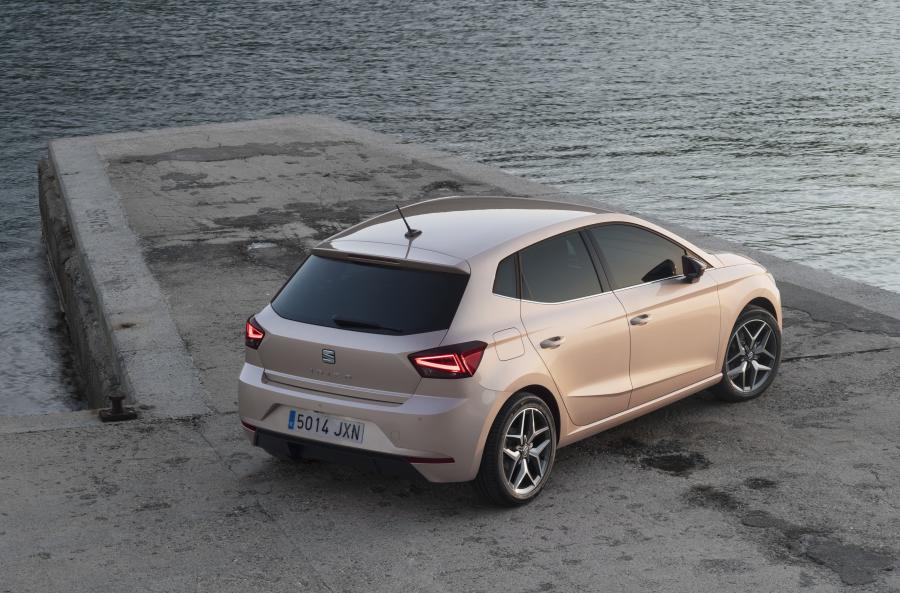  Seat Ibiza 2017 года  (WW) (фото 20 из 40)